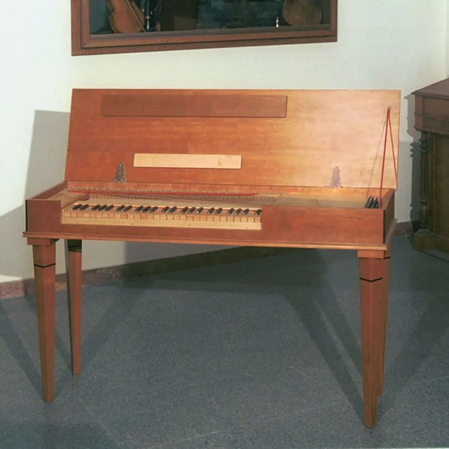 I Nostri Strumenti - Fabro pianoforti