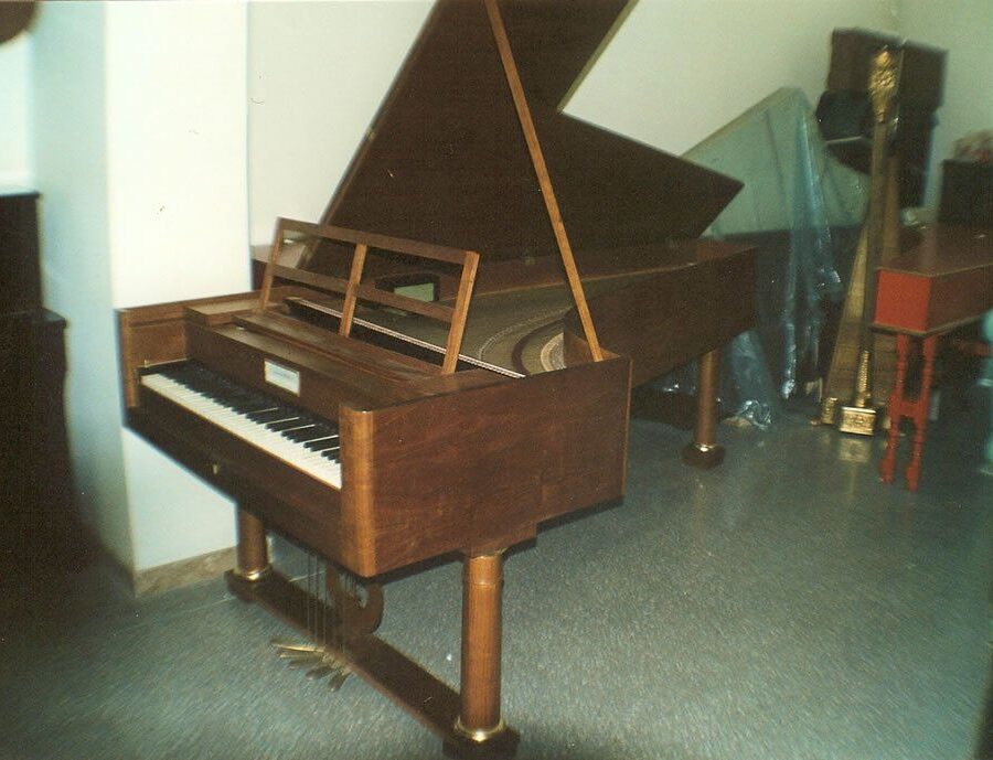 I Nostri Strumenti - Fabro pianoforti