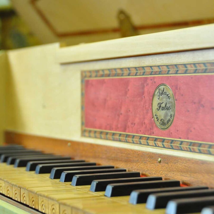I Nostri Strumenti - Fabro pianoforti